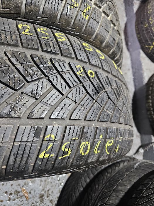 255 55 19 m+s goodyear