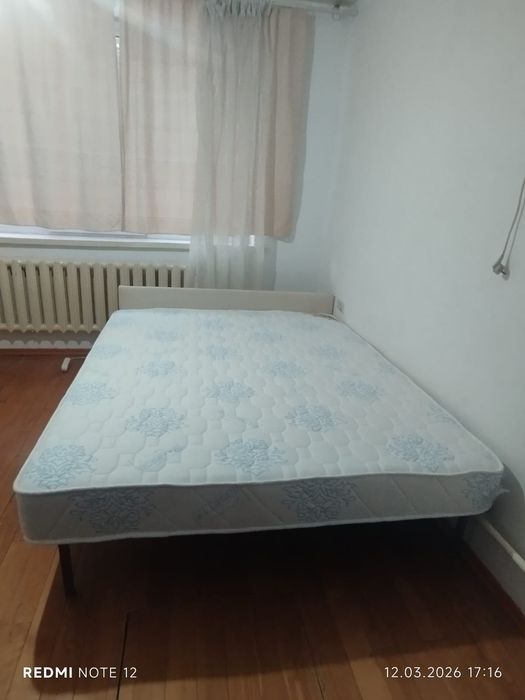 Двух местная кровать