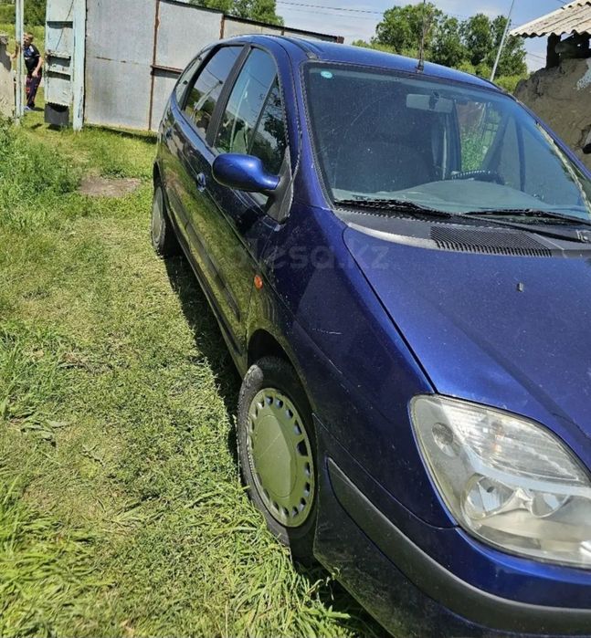 Продам машину Renault scenic