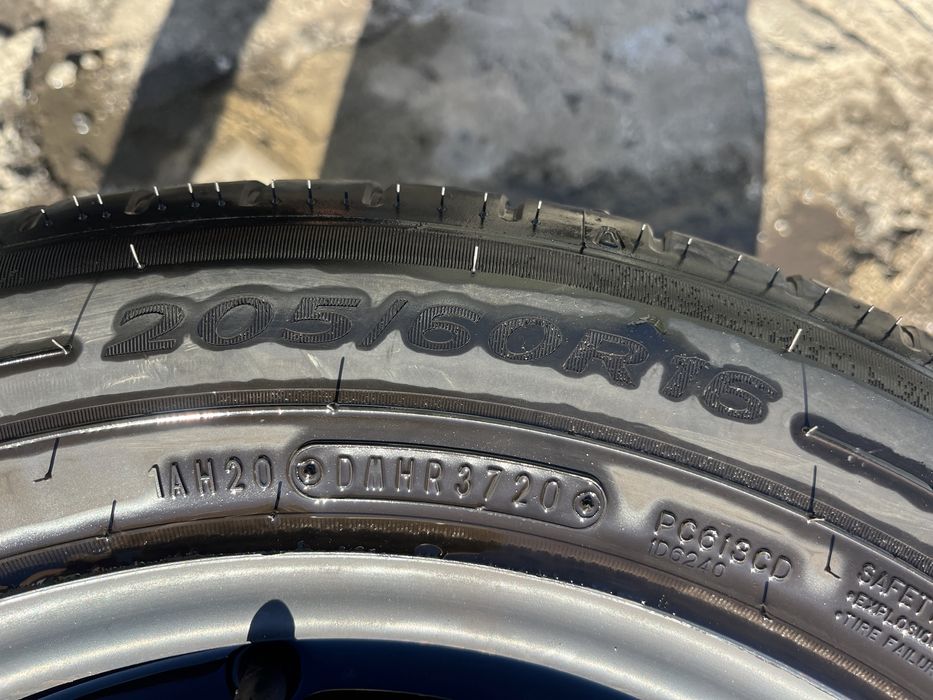 Гуми 205 60 16 Falken 2020г.