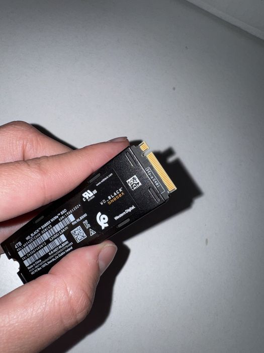 SSD WD Black 4tb / Western Digital SN850X HS 4TB with Heatsink PCle 4.0 WDS400T2XHE