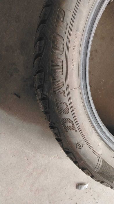Продам шины DUNLOP 215х55х17