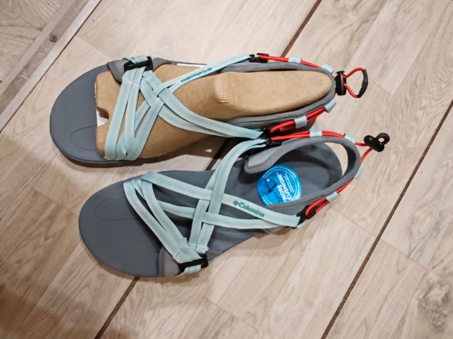 Продам женскую обувь