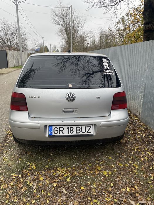 Vand golf 4 1.6 benzina