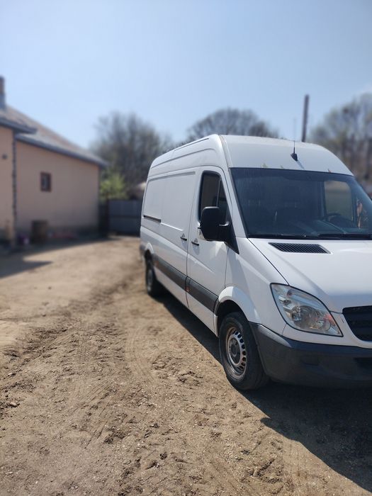 Vând Mercedes  - Benz Sprinter 209