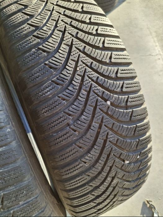 4 Anvelope  de iarnă 215 65 r16 Hankook