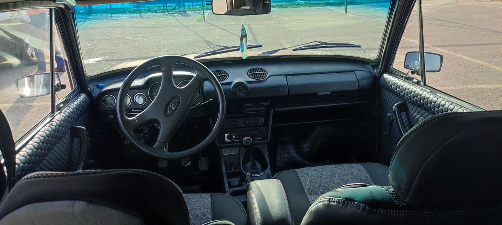 Срочно продам ВАЗ 2106 в отличном состоянии год 2000 без расходов.