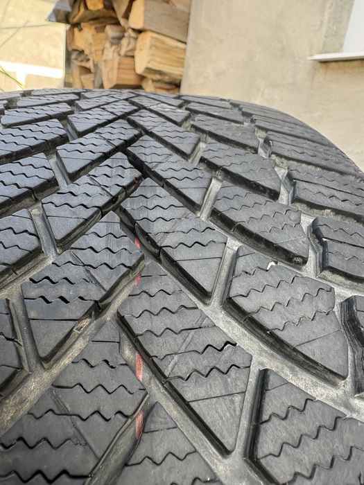 Vand 4 cauciucuri  Bridgestone M+S