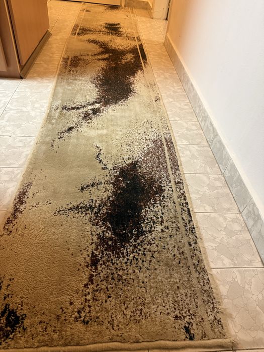 Голям килим и пътека