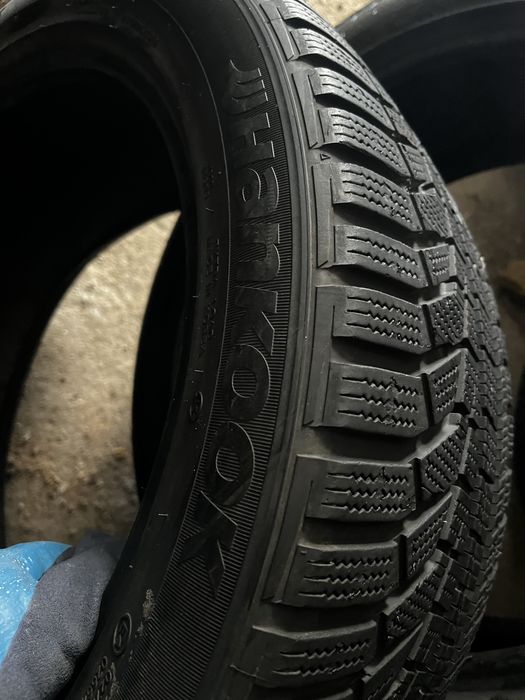 245 / 45 /19 – комплект зимних шин