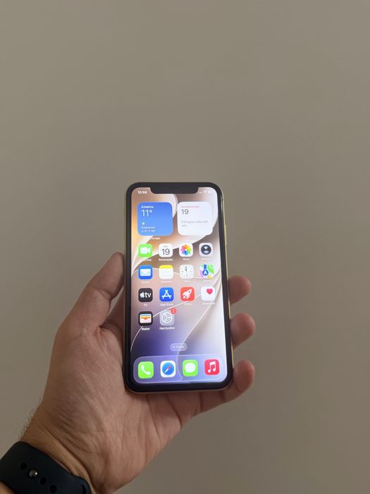 iPhone 11/64Gb - В хорошем состоянии