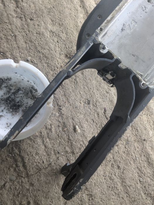 Vând cadru de Xiaomi mi scooter 3