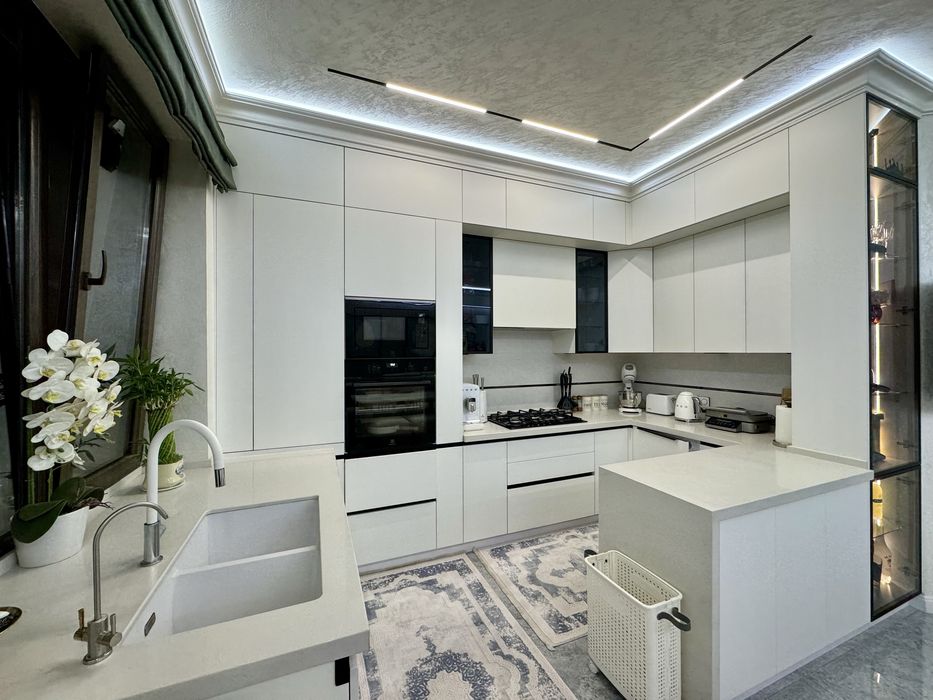 Срочно LUX квартира, на 8 этаже. Вокзал!!!