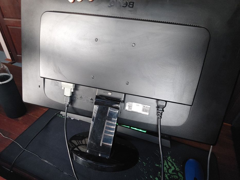 Настолен компютър + 27″ Монитор –Комплект