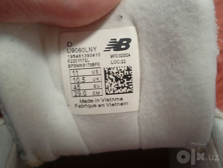 Продам кроссовки NB 9060