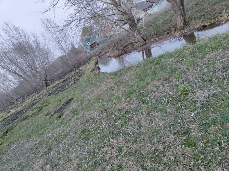 Участок 10 сот в хорошем месте