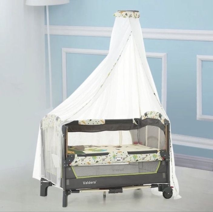 Продается детская кроватка-манеж Valdera