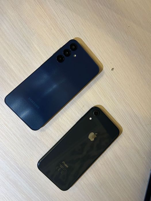 Обменяю 2 телефона на 1