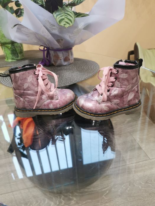 Ботушки цвят  пепел от рози