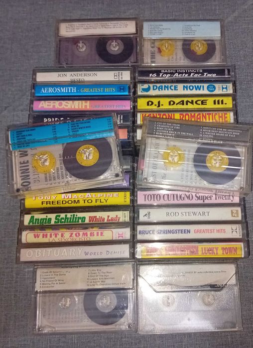 Аудио касети с рок музика