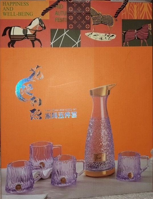 Продаются сервиз