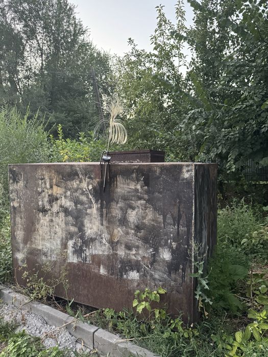 Продам железную емкость
