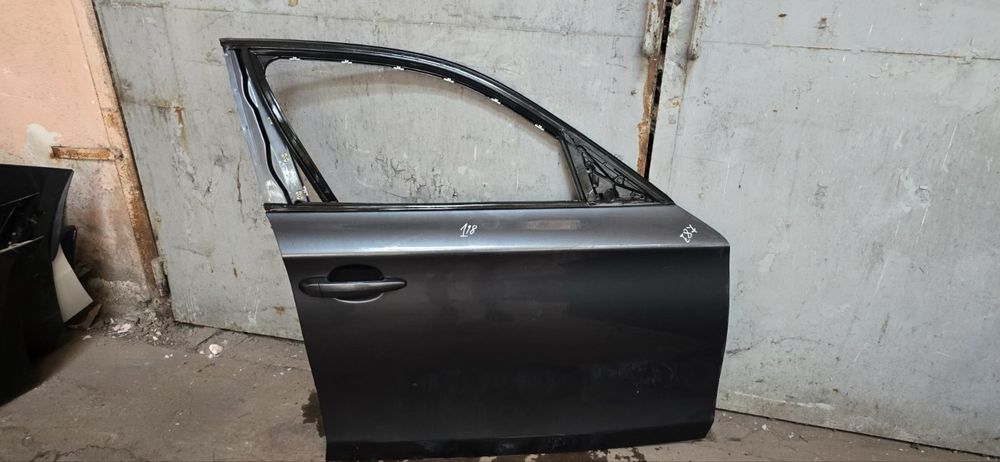 Предна дясна врата BMW 1 series E87