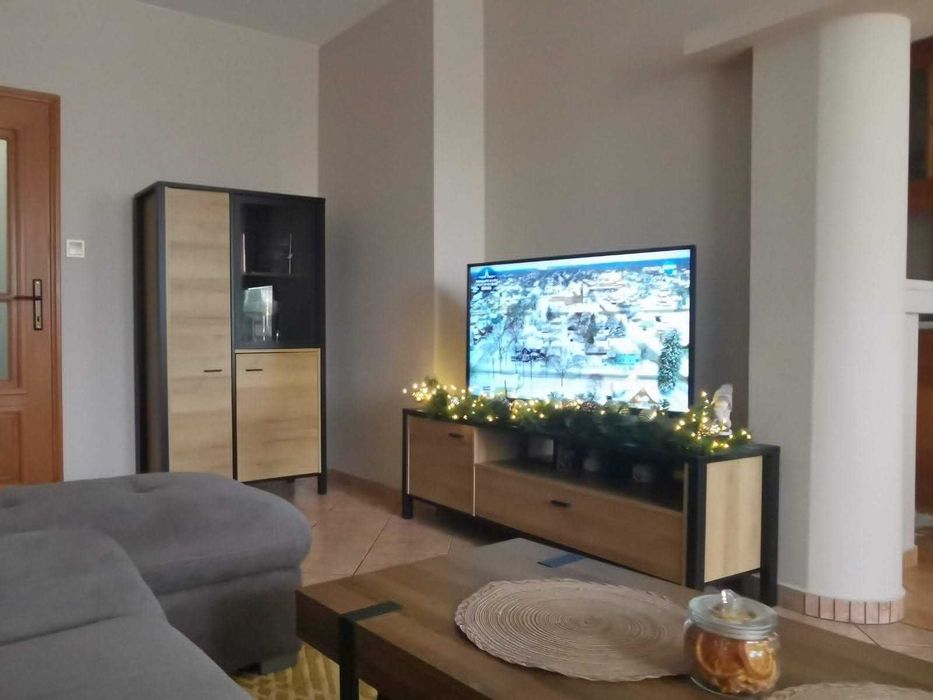 TV шкаф High Rock (AIKO) – отлично състояние | 100 €