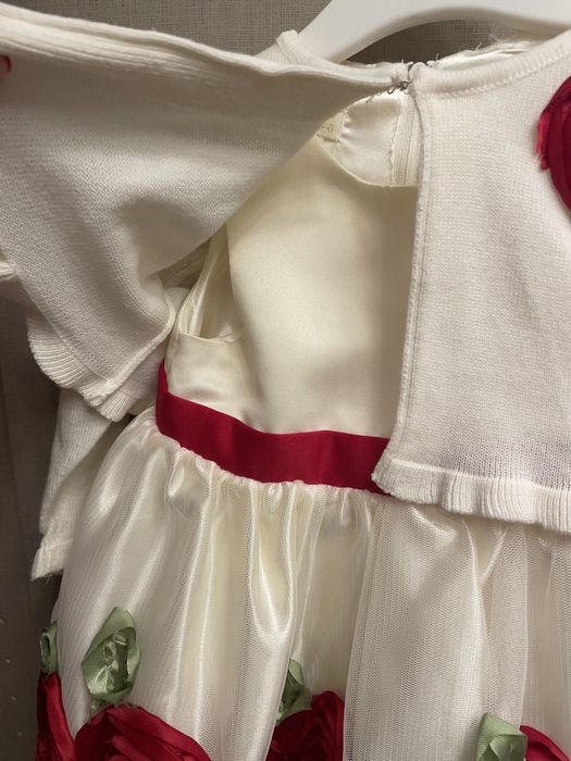 Рокля официална с рози 80-86 см 12-18м