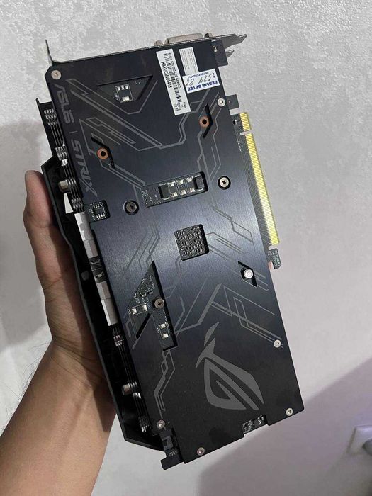 Nvidia GTX 1050 видеокарта ASUS ROG STRIX