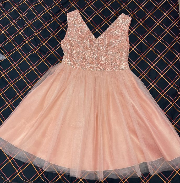 Официална рокля размер S