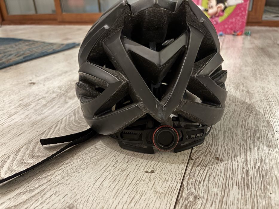 Каска(helmet),за колело,кънки и други спортове