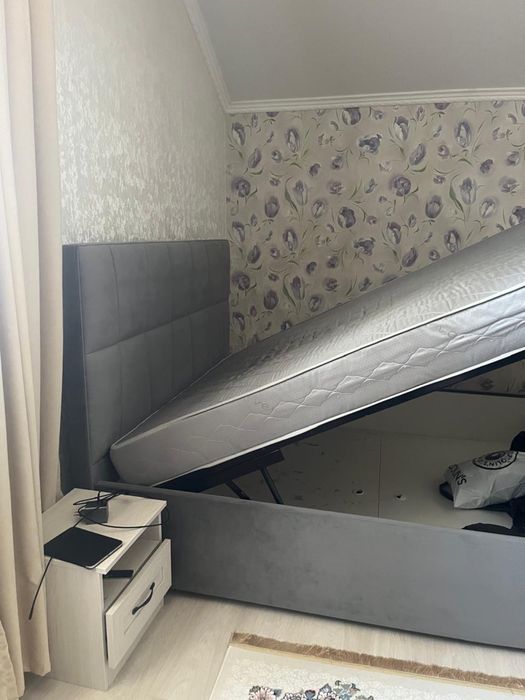 Кровать двуспальная