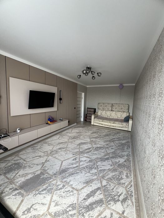 Продам 2х ком квартиру