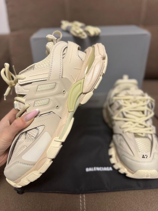 Balenciaga Track