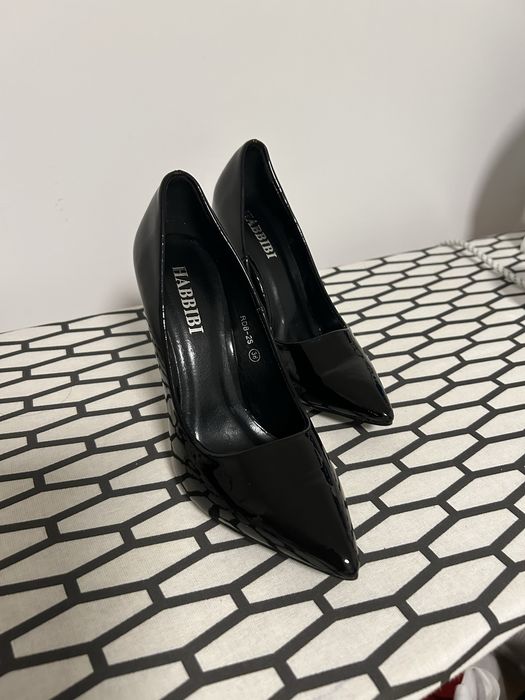 Pantofi cu toc stiletto lac piele ecologica