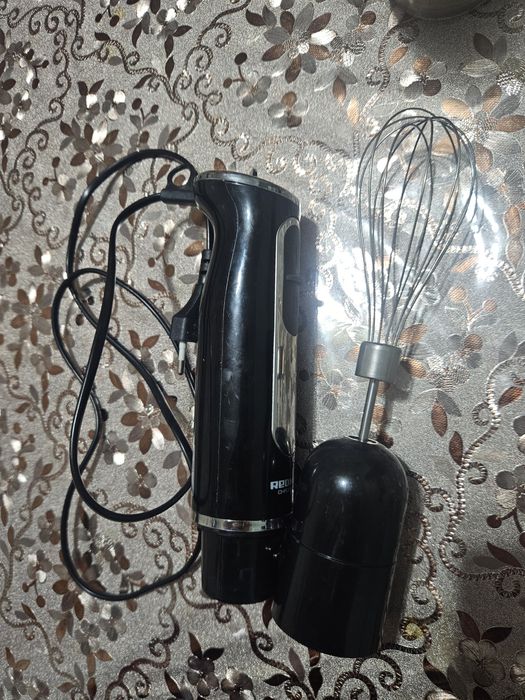 Продам миксер Redmond