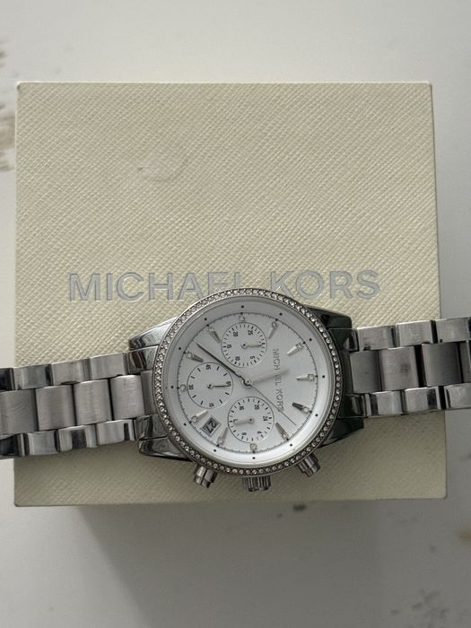 Часы Майкл Корс