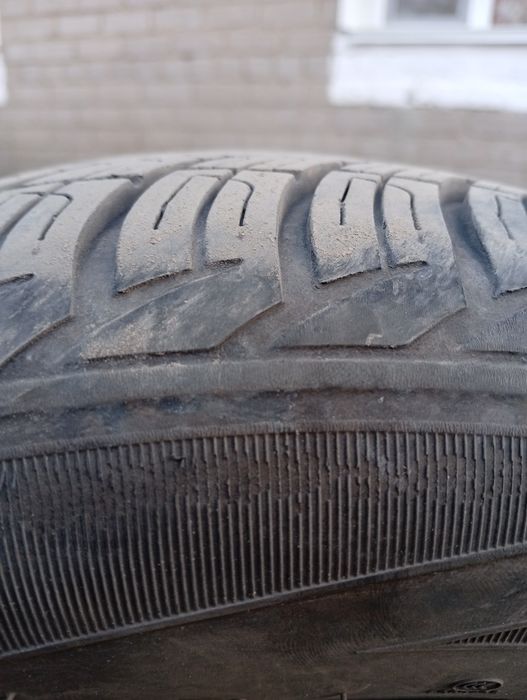 Продам резину летнию