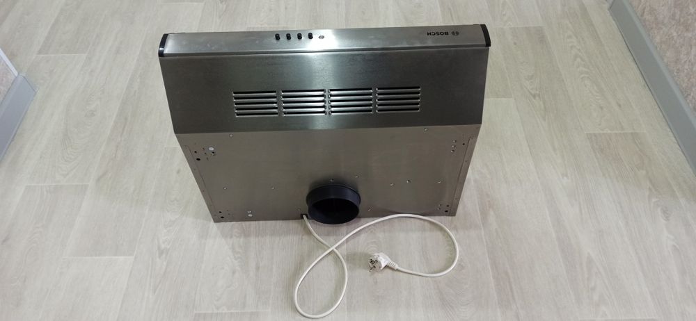 Продам вытяжку BOSCH