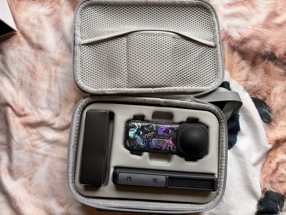 insta360 X5 essential bundle