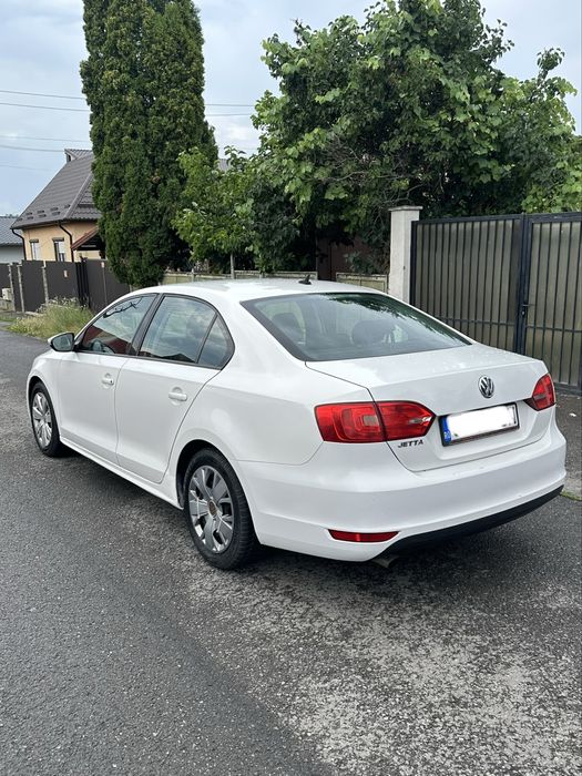 VOLKSWAGEN Jetta 2011 — imagine 2
