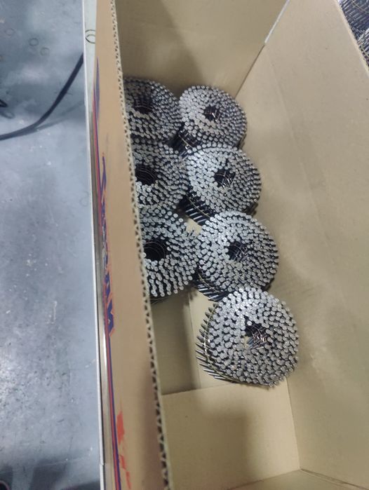 Продаётся  рулонные гвозди и пистолеты для рулонных гвоздей