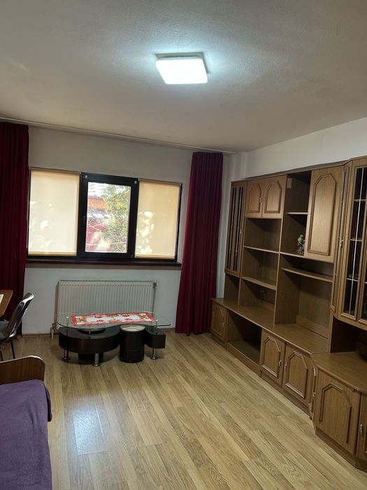 Inchirez apartament 2 camere decomandat