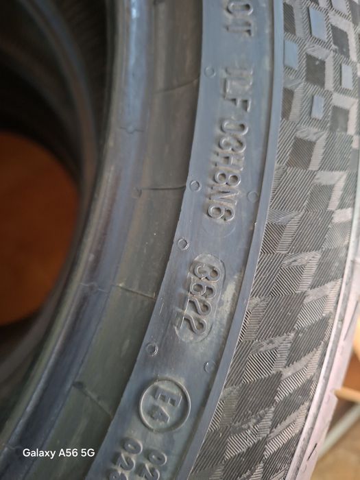 Срочно продам шины R 20