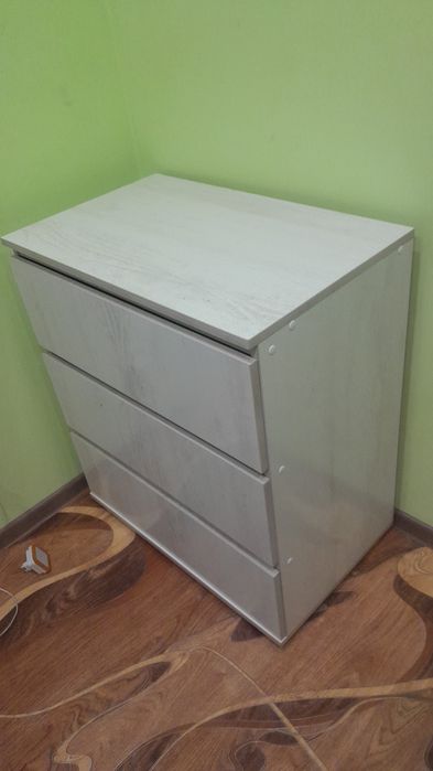 Продам не большой комод.