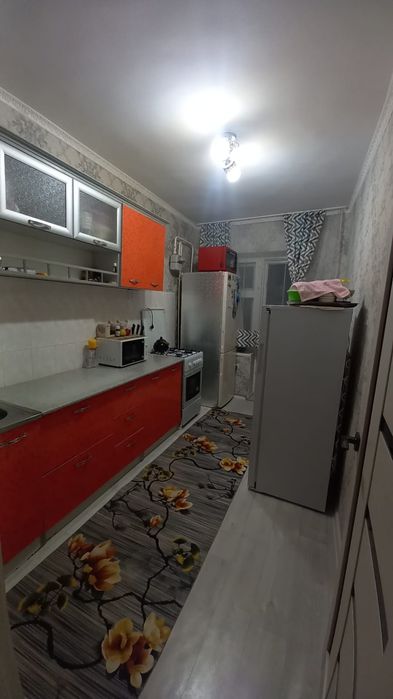 Продам 3 комн квартиру в центре