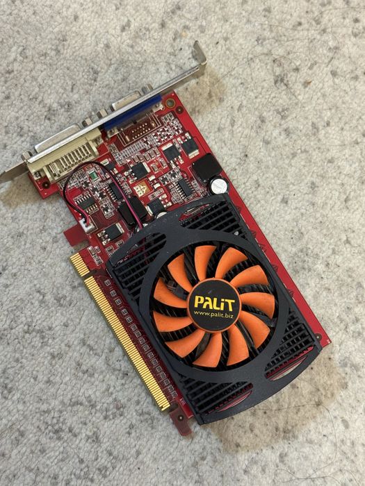 видеокарта GeForce GT 220 1GB