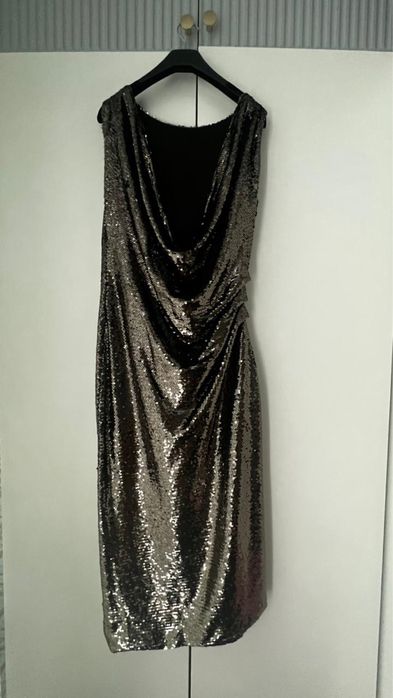 Платье с пайетками