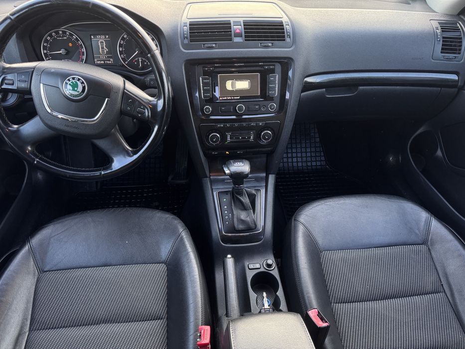 Skoda Ocravia 2011 2.0 TDI 140cp Cutie DSG 6+1 trepte/Piele/Navi/FULL